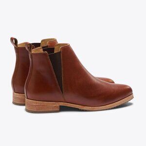 Classic Leather Chelsea Boot NWOB